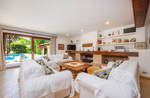 Urbanitzacio Gotmar Villa | 700 m² Villa ∙ 7 bedrooms ∙ 12 guests