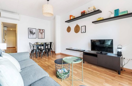 Dreta de l'Eixample Apartment | 80 m² Apartment ∙ 3 bedrooms ∙ 4 guests