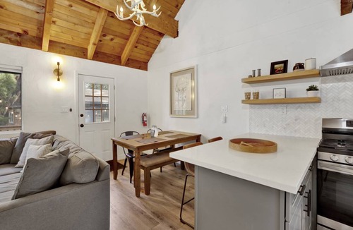 Sugarloaf Cabin | 94 m² Cabin ∙ 3 bedrooms ∙ 8 guests