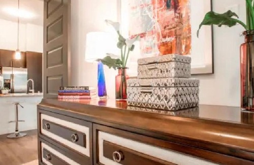 Warner Center Apartment | A-Class Luxury 2 Bedrooms Apt in Woodland Hills CA