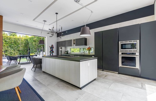 Hollywood House | A Luxurious Oasis in West Hollywood