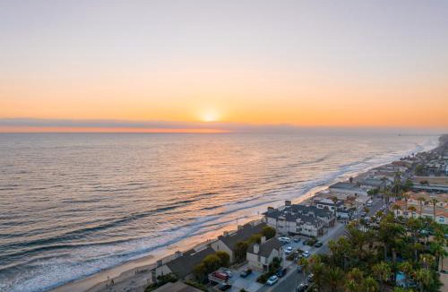 Carlsbad Village House | A Wave From It All