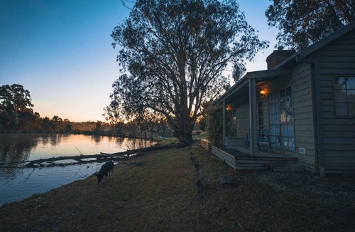 Acheron Cabin | Acheron Valley Country Retreat Lakefront Rooms (LR)