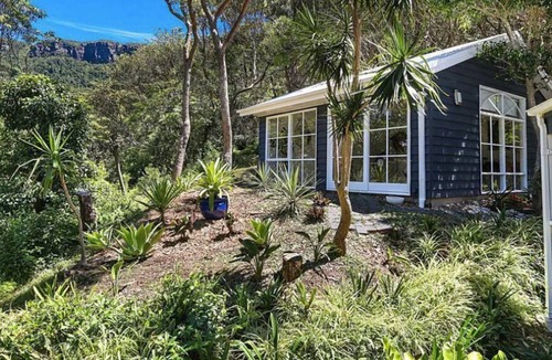 Wombarra House | Acreage Coastal Home with Ocean Views