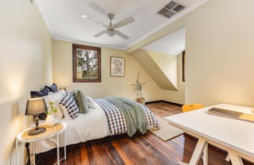 Summertown House | Adelaide Hill Luxury Amenities and Stunning Vistas