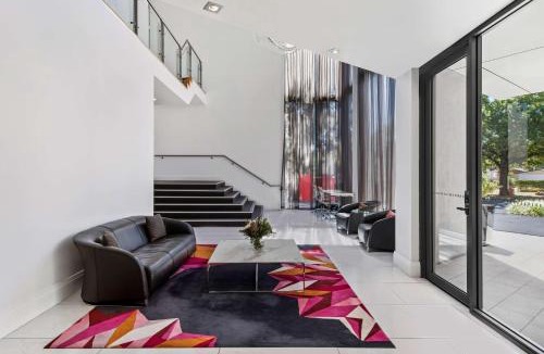 Dickson Apartment | Adina Serviced Apartments Canberra Dickson