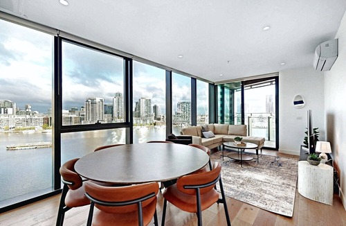 Docklands Apartment | Aerie Stays NewQuay Collection