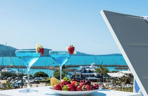 Airlie Beach House | Airlie On Airlie | Luxury Holiday Rental Airlie Beach | Whitsundays