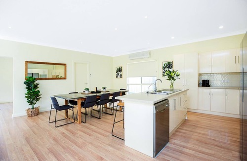 Aldinga Beach House | Aldinga Beach Experience - Large Modern Family Home Walking Distance to the Beach and Free WIFI ~ C21