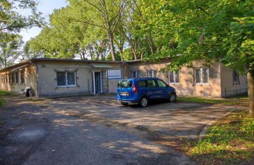 Oroszlany Hostel | Alexander Munkásszálló Oroszlány
