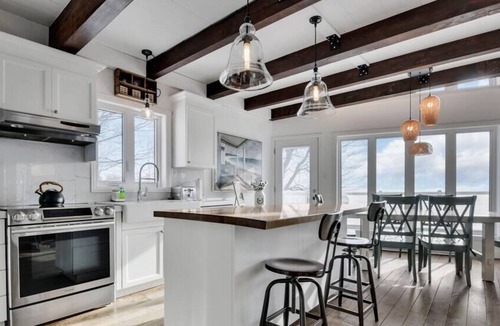 Baie-St-Paul Ski Chalet | Alpha-M | Vue sur le fleuve | Spa