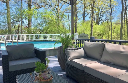 Rochester House | Amazing ranch located in Henrietta, pool and king size master bed.