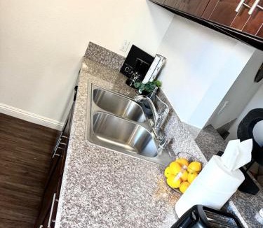 Hollywood Apartment | Amazing Universal Studios Loft FREE parking