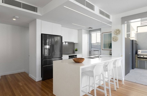Sunshine Beach Apartment | Anna - Superbly Stylish Luxury Townhouse with Private Pool