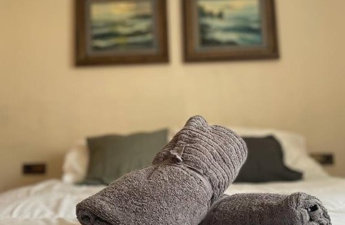 Bailen-Miraflores Apartment | Apartamento 711