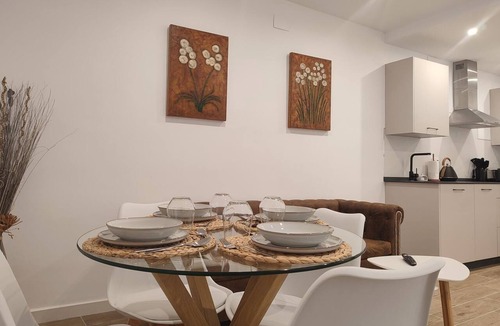 La Catedral Apartment | Apartamento en Plaza Séneca: Inés