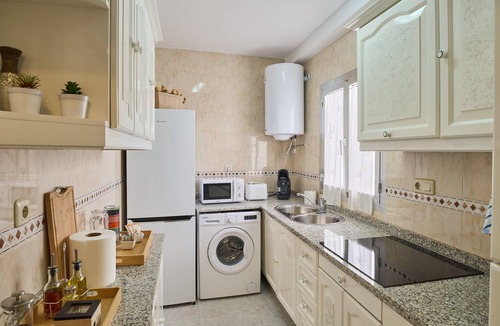 La Trinidad-San Juan y Todos los Santos Apartment | Apartamento 'Medina Paradise' con Wi-Fi y aire acondicionado en el centro de Córdoba