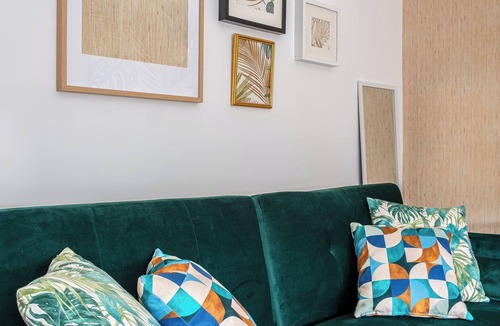 Coslada Apartment | Apartamento Totalmente Reformado y Renovado, Cerca del Aeropuerto, y de Ifema,