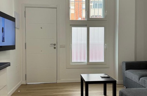 Los Tilos Apartment | APARTAMENTOS ZONA 2 justo al lado de la ESTACIÓN DE TREN Y BUS MARÍA ZAMBRANO