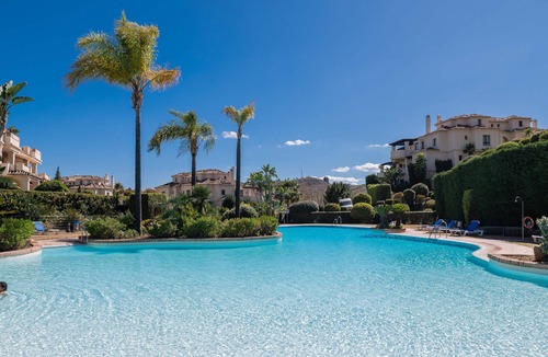 Benahavis Apartment | Apartment '2-bed In Capanes Del Golf' with Mountain View, Wi-Fi and Air Conditioning