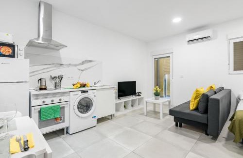 Ciudad Lineal Apartment | Apartment A Private Complex Metro 4Pax