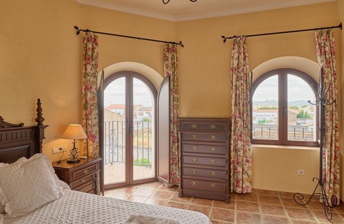 Valsequillo Apartment | Apartment 'Alheli' with Balcony, Wi-Fi and Air Conditioning