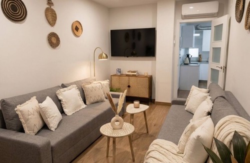 La Catedral Apartment | Apartment "Apartamento la Marquesa" embraced by the walls of Cordoba.