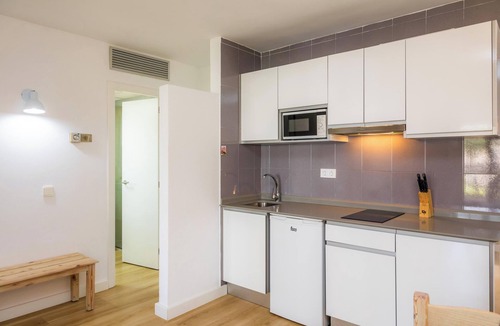 Canyamel Apartment | Apartment Close to the Beach with Pool Access, Private Terrace, Air Conditioning and Wi-Fi