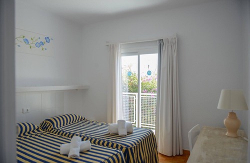 Es Canar Apartment | Apartment 'Apartamento Ciel Azul' with Shared Pool, Balcony and Wi-Fi