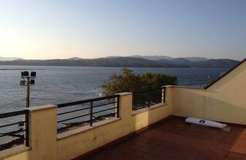Carril Apartment | Apartment in Carril with terrace and sea views