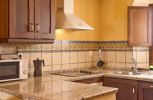 Valsequillo Apartment | Apartment 'Jazmin' with Balcony, Wi-Fi and Air Conditioning
