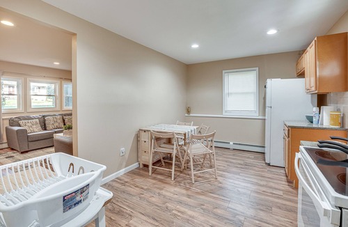 Valley Cottage Apartment | Apartment Rental: 2 Mi to Rockland Lake State Park