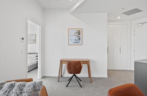 Phillip Apartment | Apartment with Gym and Indoor Pool Access