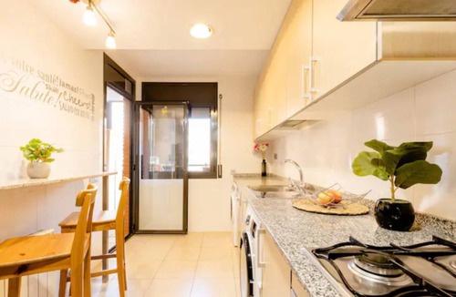 Sant Adria de Besos Apartment | Apt.p/5 15min from Barcelona and Beaches W/Terrace