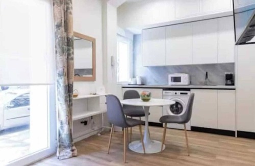 Ciudad Lineal Apartment | AR Sales central and modern 2 bedrooms and 2 bathrooms