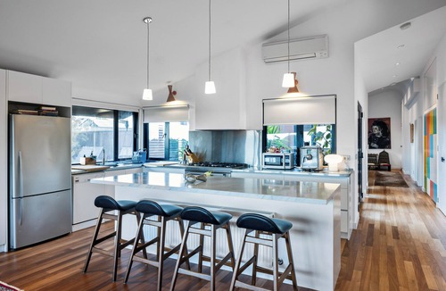 St. Kilda East House | Architectural Apartment, in the heart of St Kilda East close to Melbourne CBD.