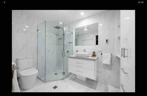 Reid Apartment | Argyle Square · Walk to City Centre / WiFi / Sleeps 10
