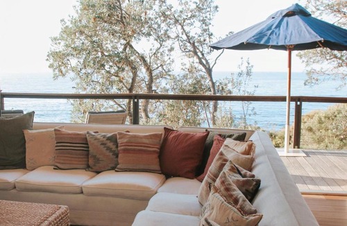 Mollymook Beach House | Argyll Mollymook - Absolute Oceanfront