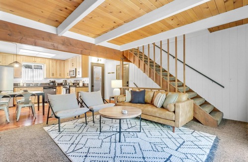 Arrowbear Lake House | Arrowbear retreat - EV Charging, Generator, Arcade