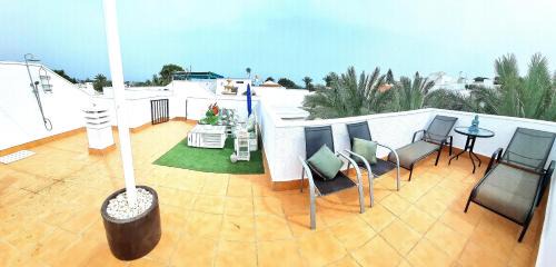 Puerto Rey Apartment | Atico en Puerto Rey Urbanizacion La Aldea