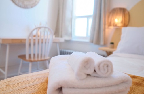 Riviere Eternite Hotel | Auberge du Dimanche