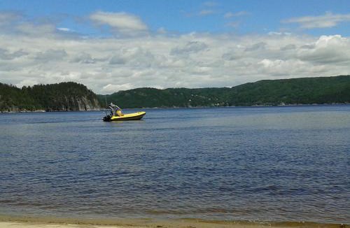 Petit-Saguenay Bed & Breakfast | B&B Les Deux Pignons