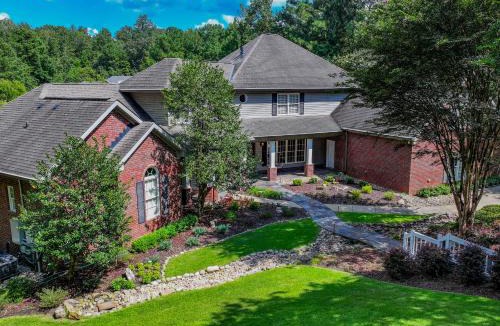 Tuscaloosa House | Bama Lakeside Retreat
