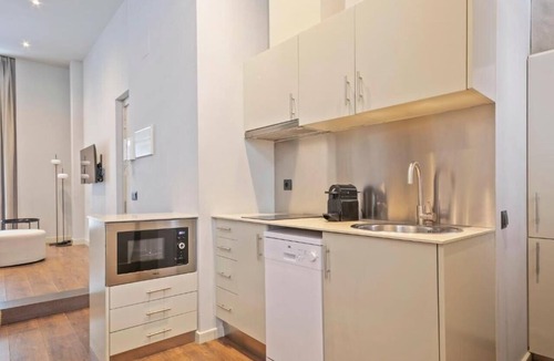 Barceloneta Apartment | BARCELONETA BEACH, up to 5!