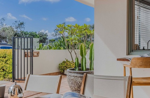 Byron Bay Apartment | Bay Royal Apartment 2 - Opposite Main Beach & Heated Pool!