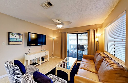 Orange Beach Condo | Bay-View Villa with Furnished Balcony | Extended Stay Specials