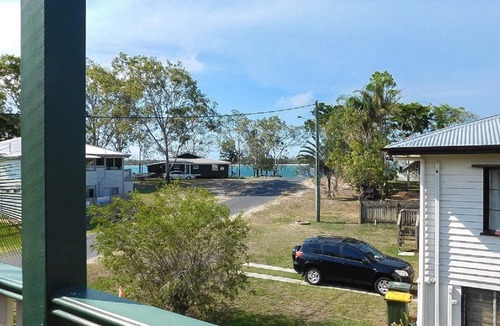 Traviston House | Baybreeze -Burrum Heads- 3BR- Close to Boat Ramp