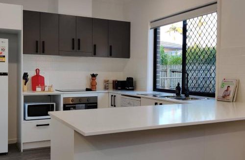 Cleveland House | BayWater Retreat-Walk2Water- BaySide- Brisbane-Cleveland-Redland-GoldCoast-SunshineCoast!