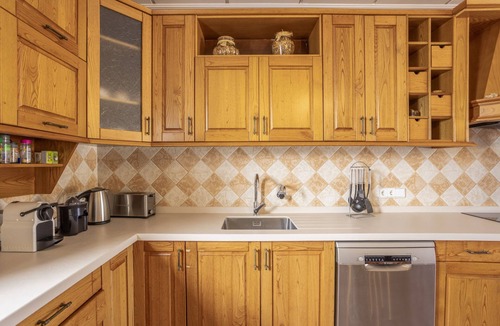 Santa Gertrudis Villa | Beautiful Villa “Can Pepe Pujolet” with Mountain View, Pool, Wi-Fi