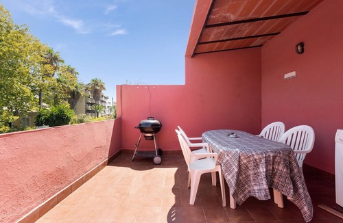 Las Acacias Apartment | Beach Apartment in Malaga with Sea View, Terrace & Wi-Fi